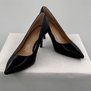 NWT Lauren Ralph Lauren Women’s Black Leather Point Toe High Heel Shoes